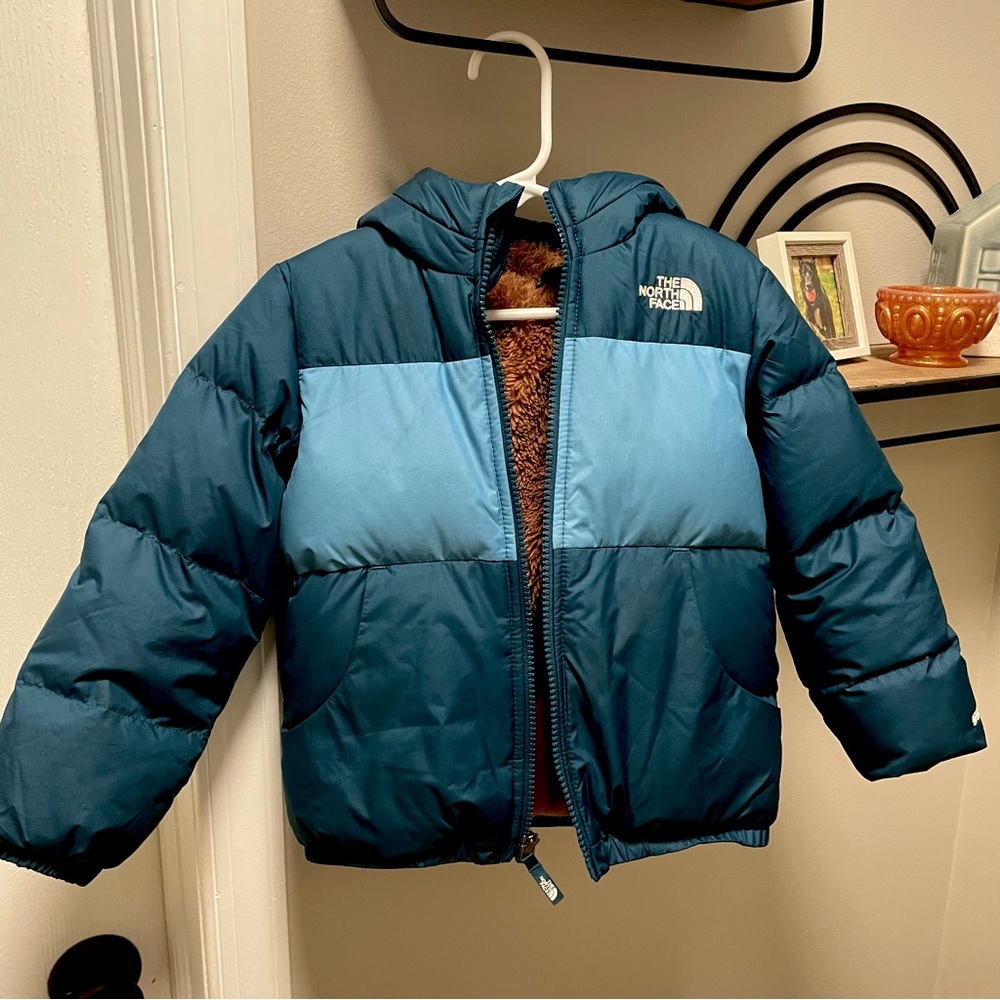 Toddler Boys North Face Winter Coat Size 4T EUC Like New!